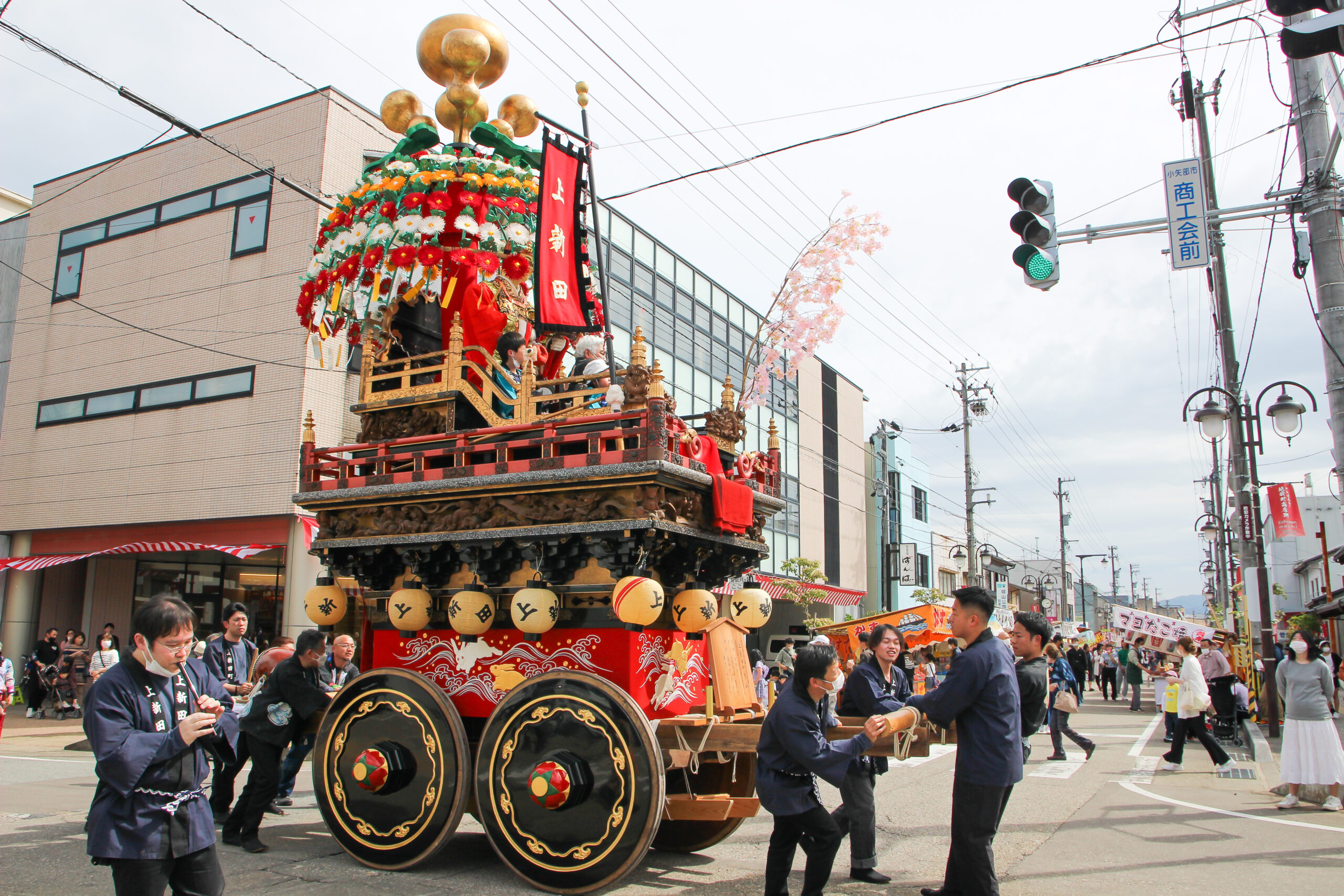 お祭り好き 山車の車輪 - 家具