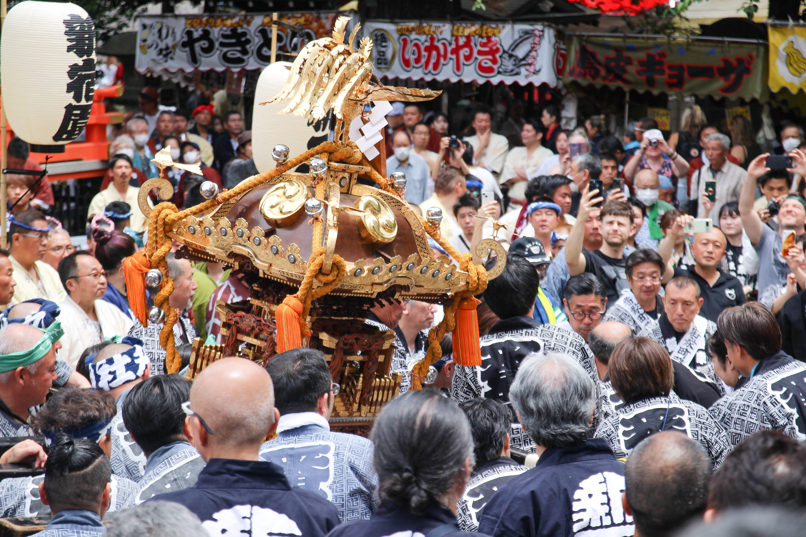 花園神社