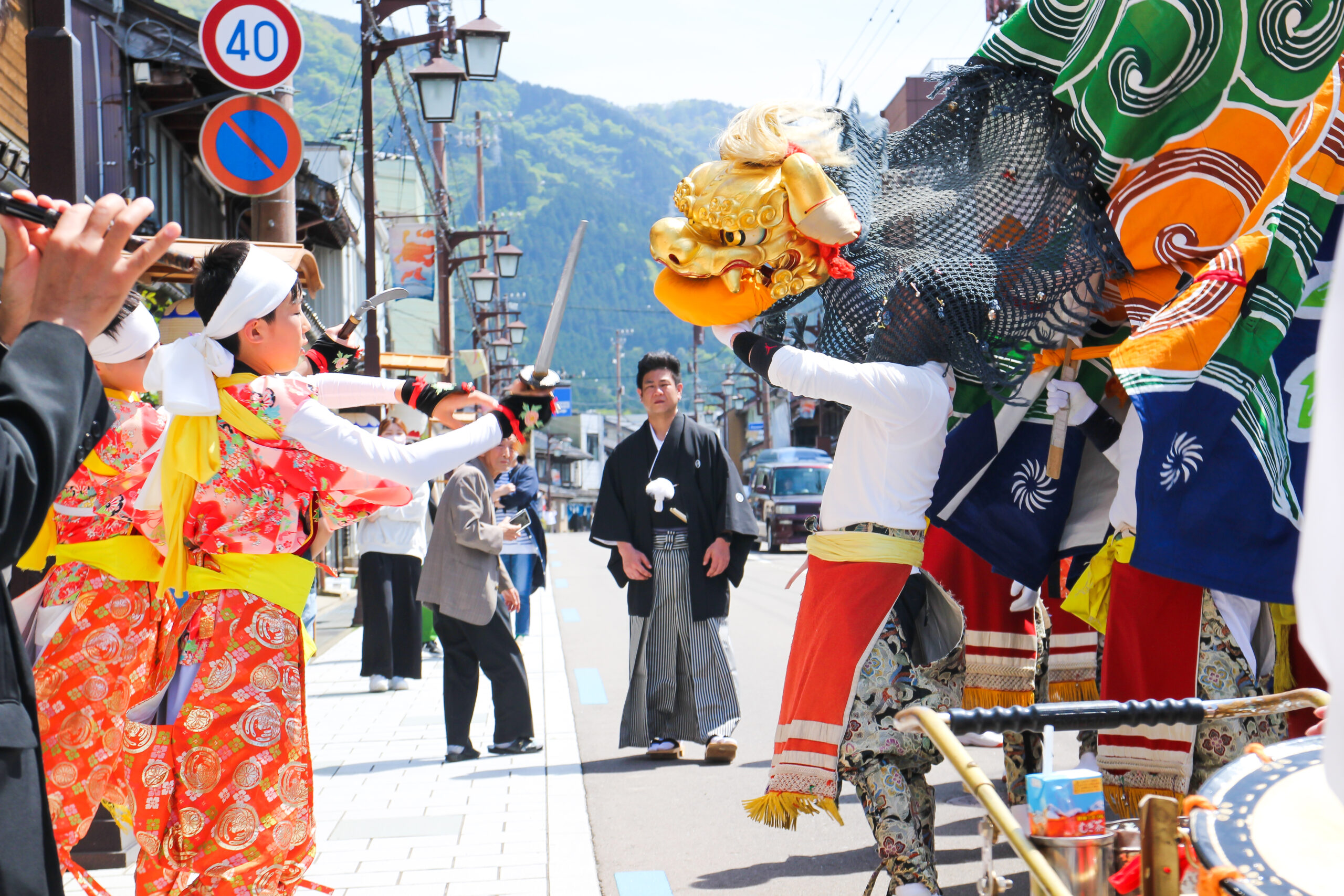 井波よいやさ祭り