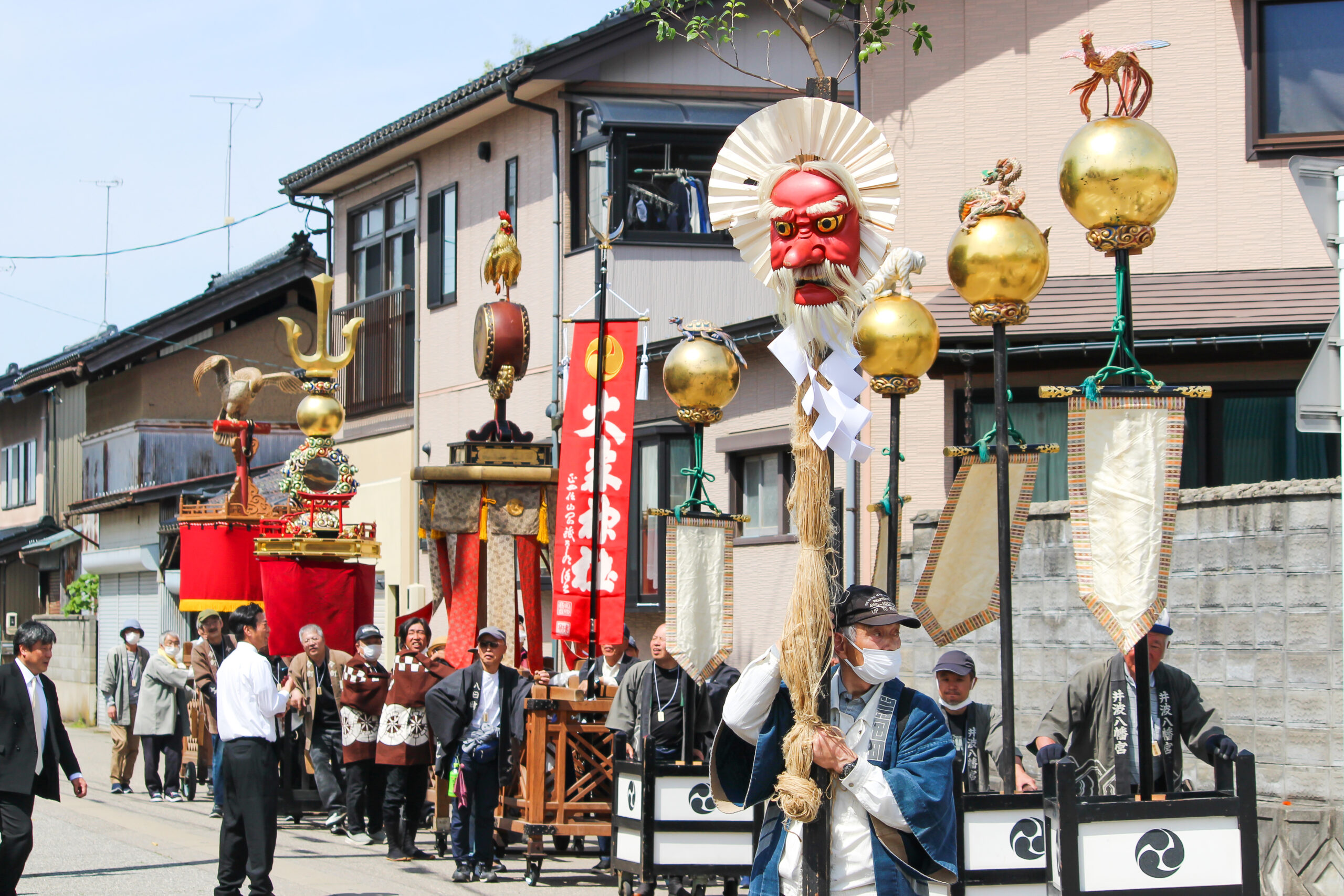 井波よいやさ祭り