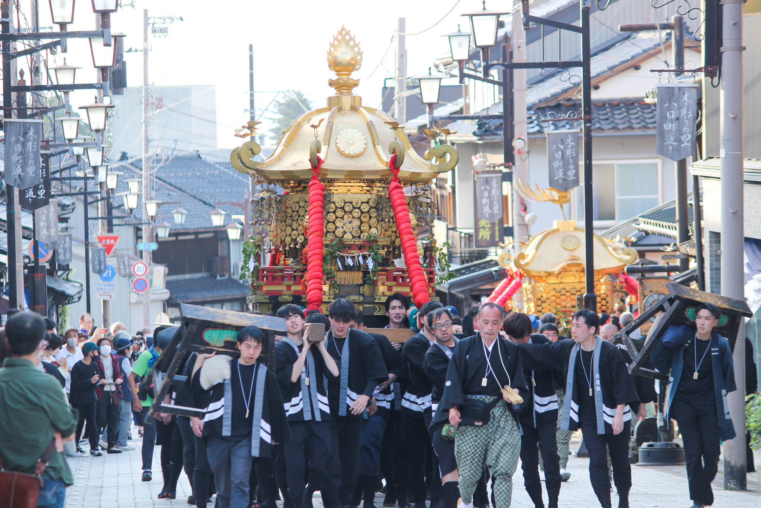 井波よいやさ祭り