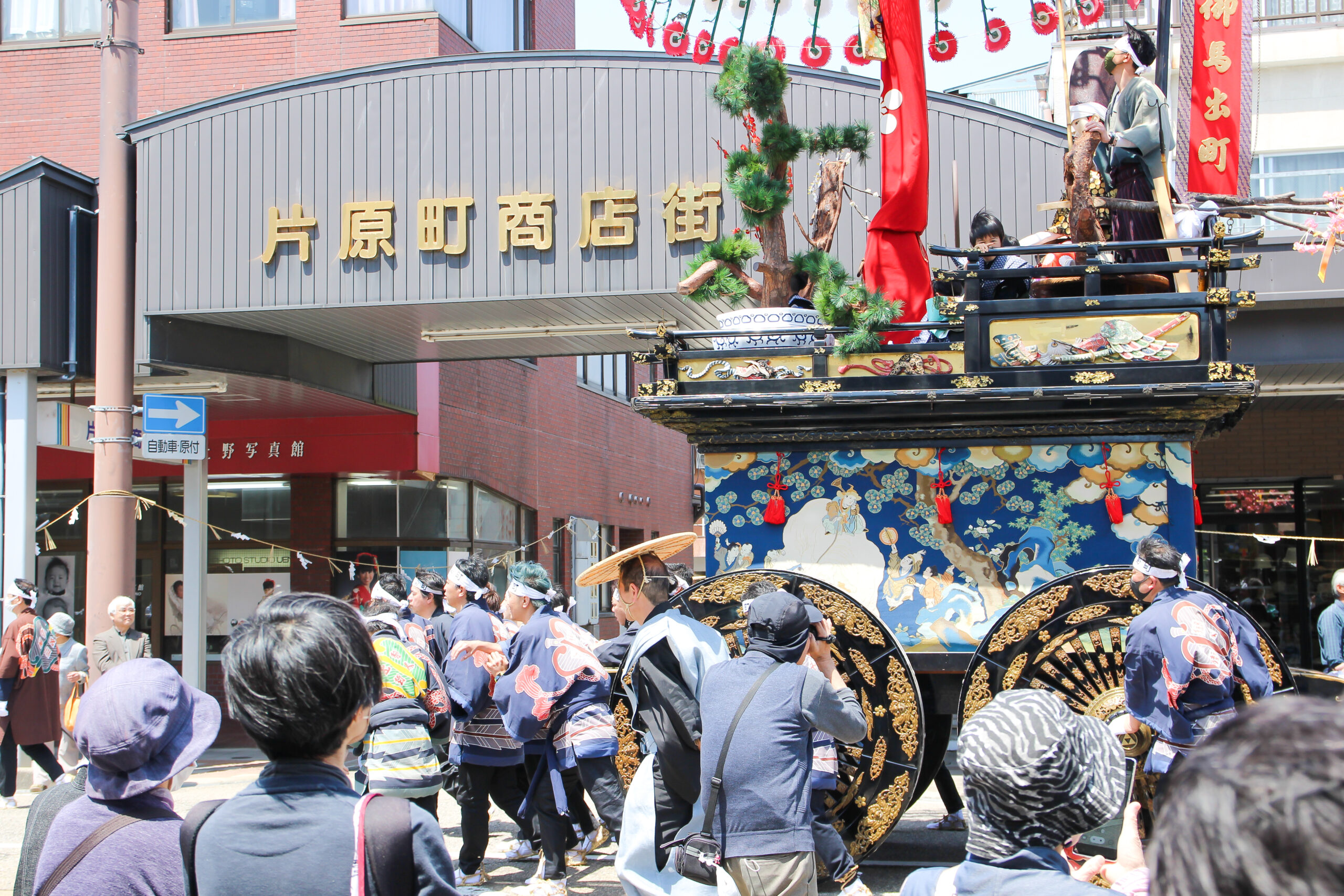 高岡御車山祭