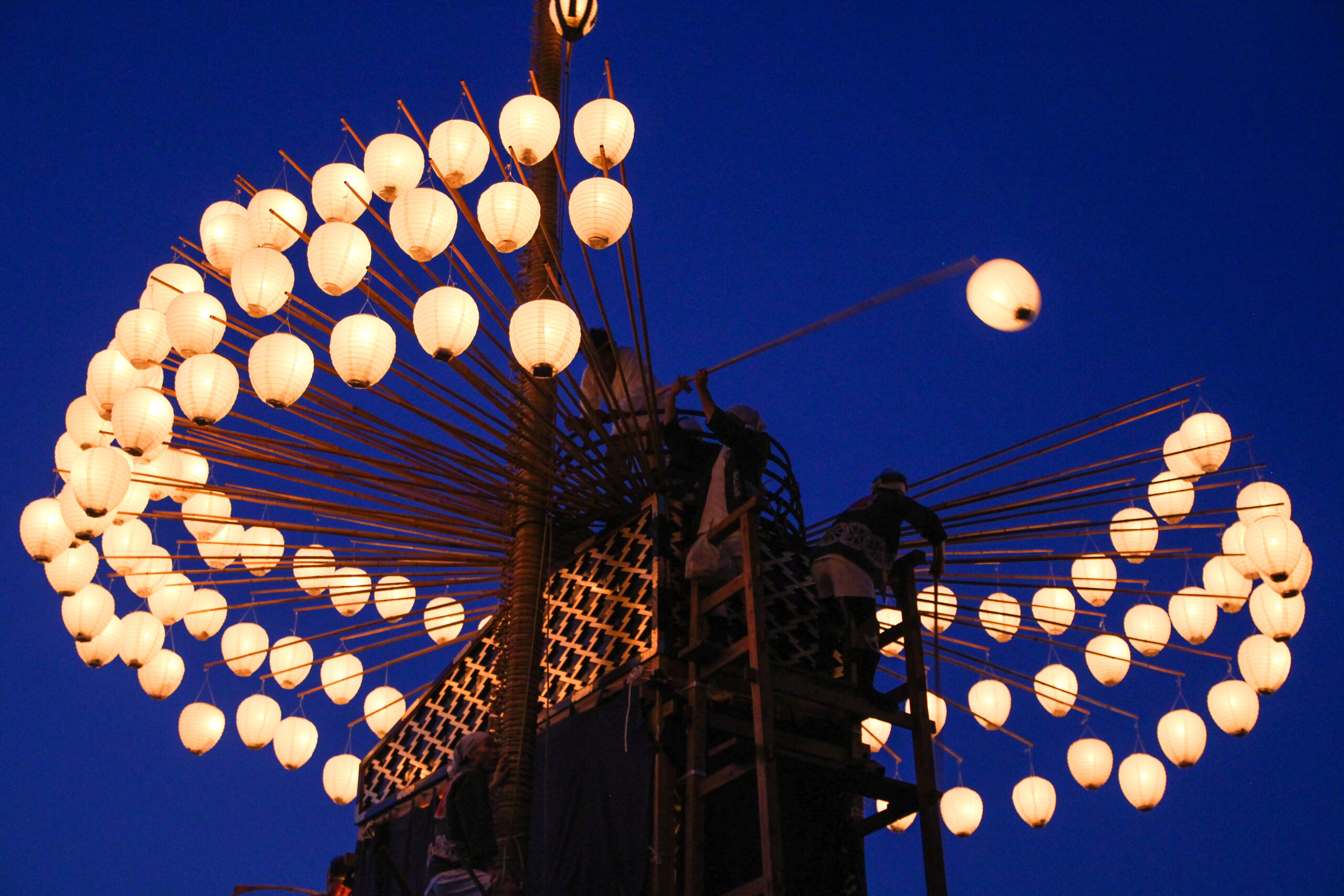 尾張津島天王祭 宵祭 巻藁船（提灯船）の写真素材 [32718746