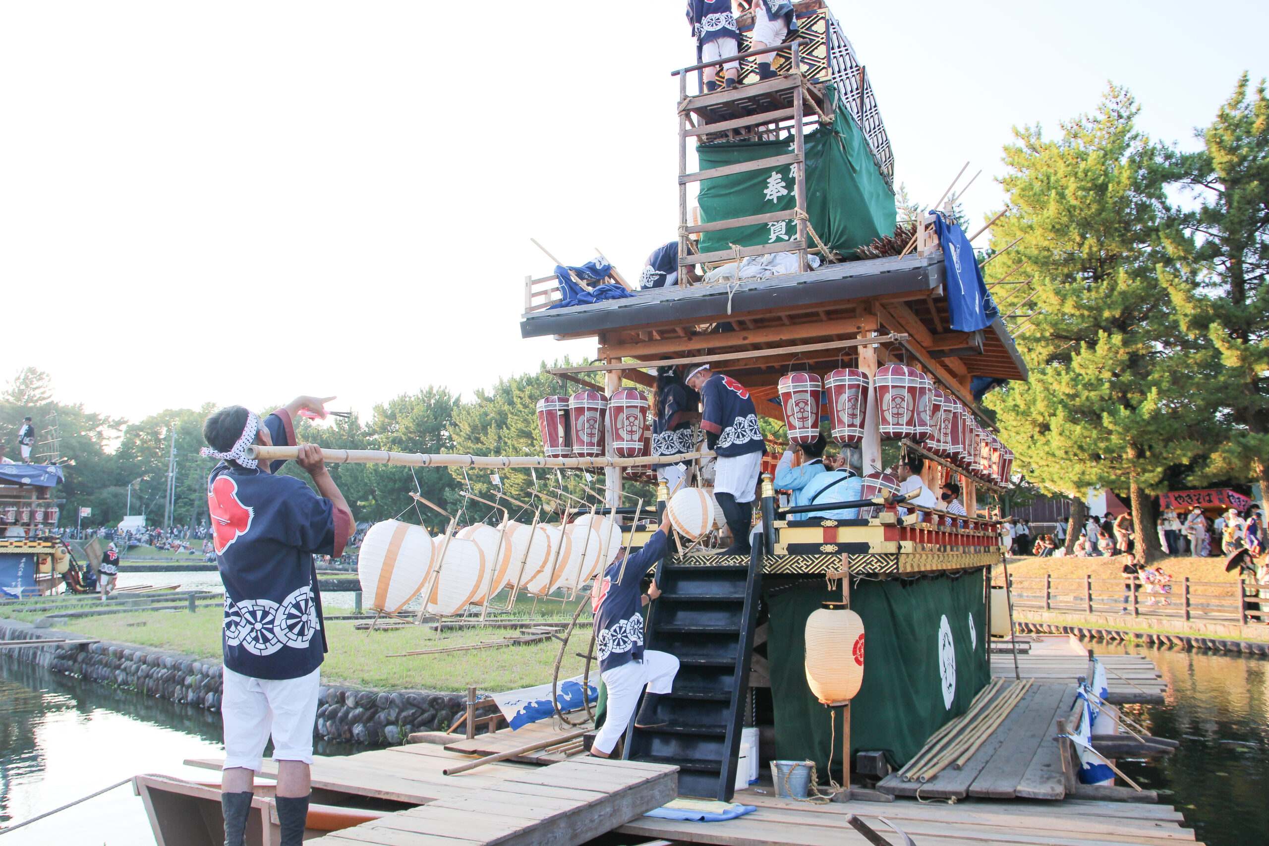 尾張津島天王祭の宵祭！まきわら船が夕暮れと共に作る幻想的な風景が見どころ｜株式会社オマツリジャパン