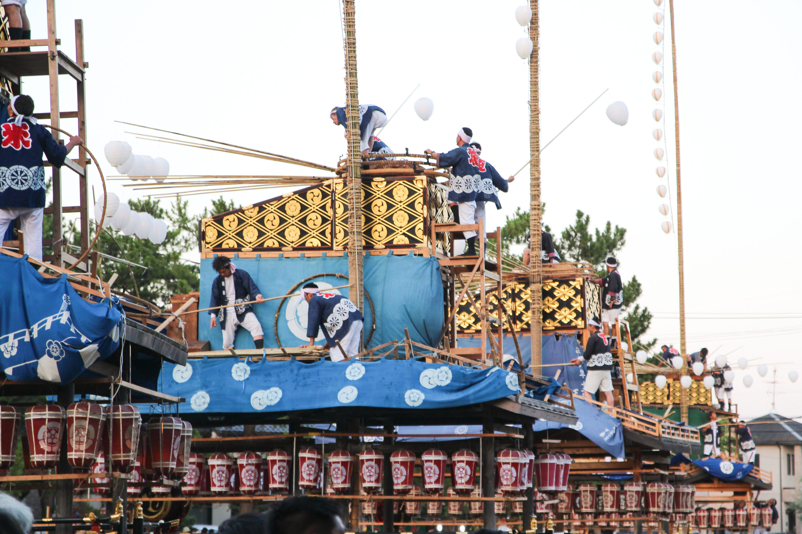 尾張津島天王祭の宵祭！まきわら船が夕暮れと共に作る幻想的な風景が見どころ｜株式会社オマツリジャパン