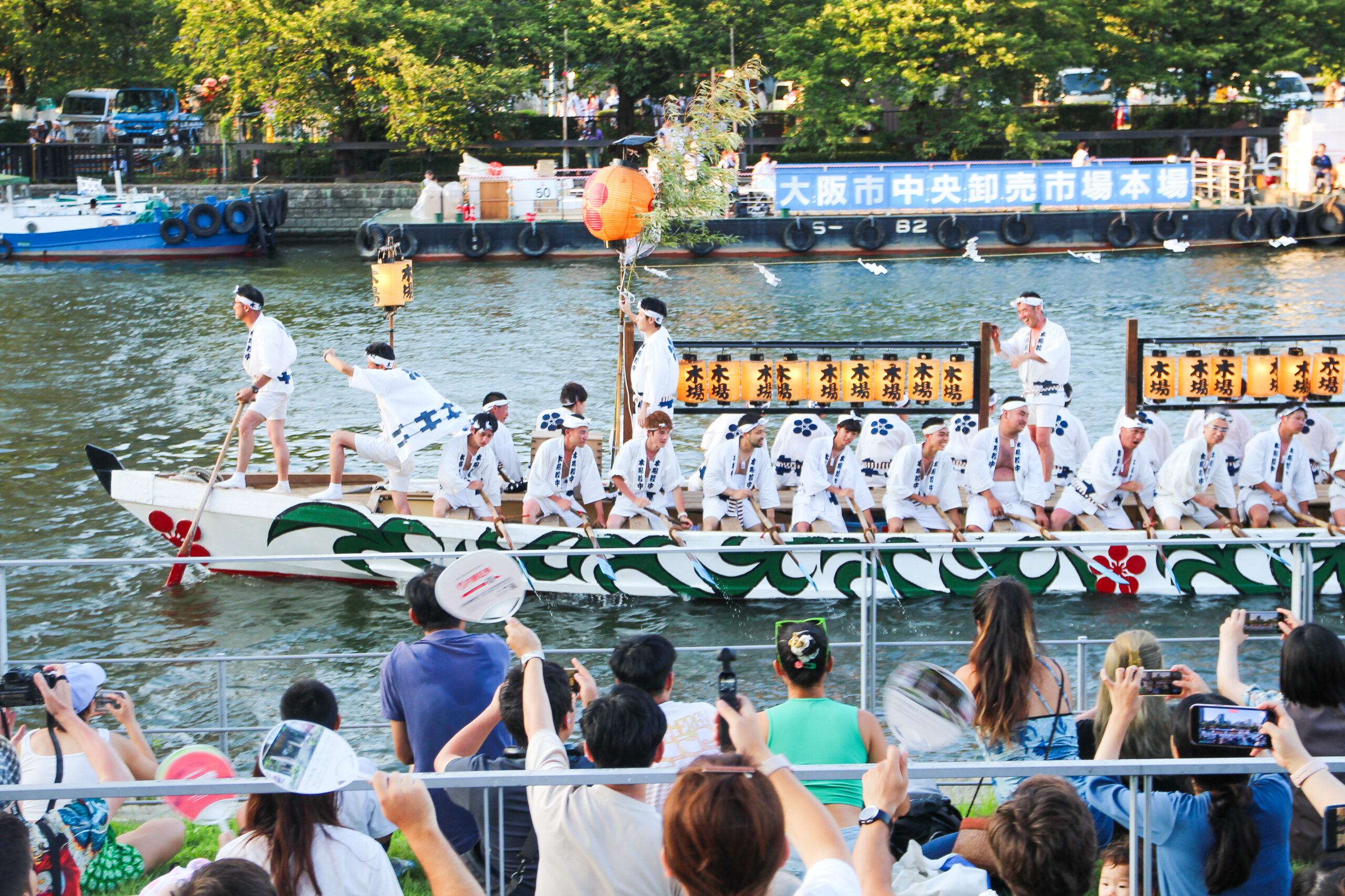 天神祭が4年ぶり完全復活で開催！盛大な陸渡御、夜には船渡御に