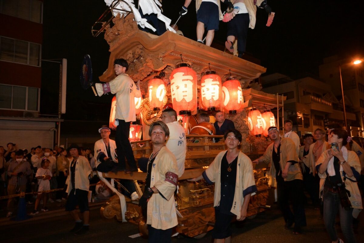 南港通を移動する野堂町南組