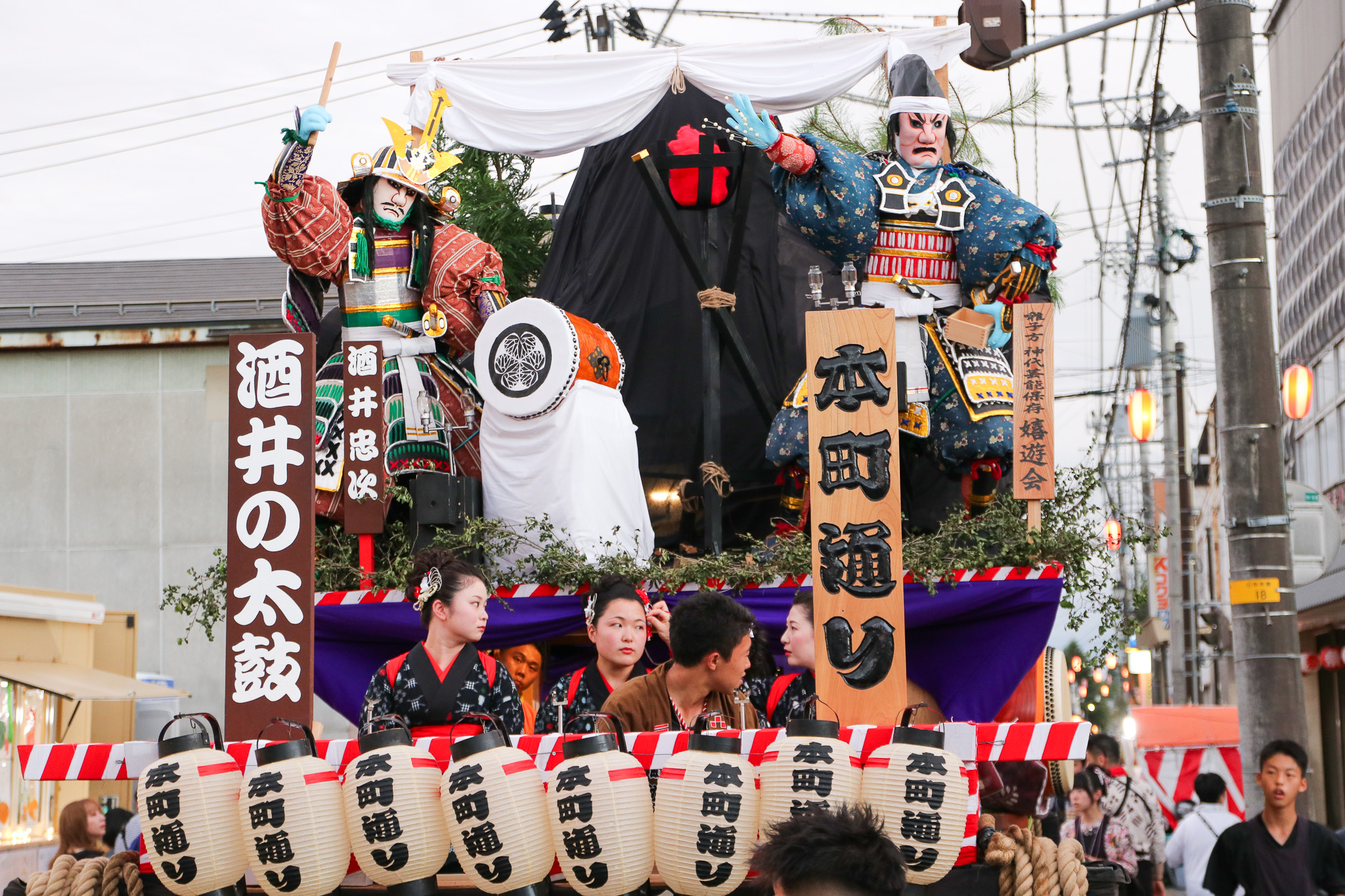 角館のお祭りの「やまぶっつけ」を見よ！激しく勇壮に夜通しぶつかり合う曳山が圧巻｜株式会社オマツリジャパン