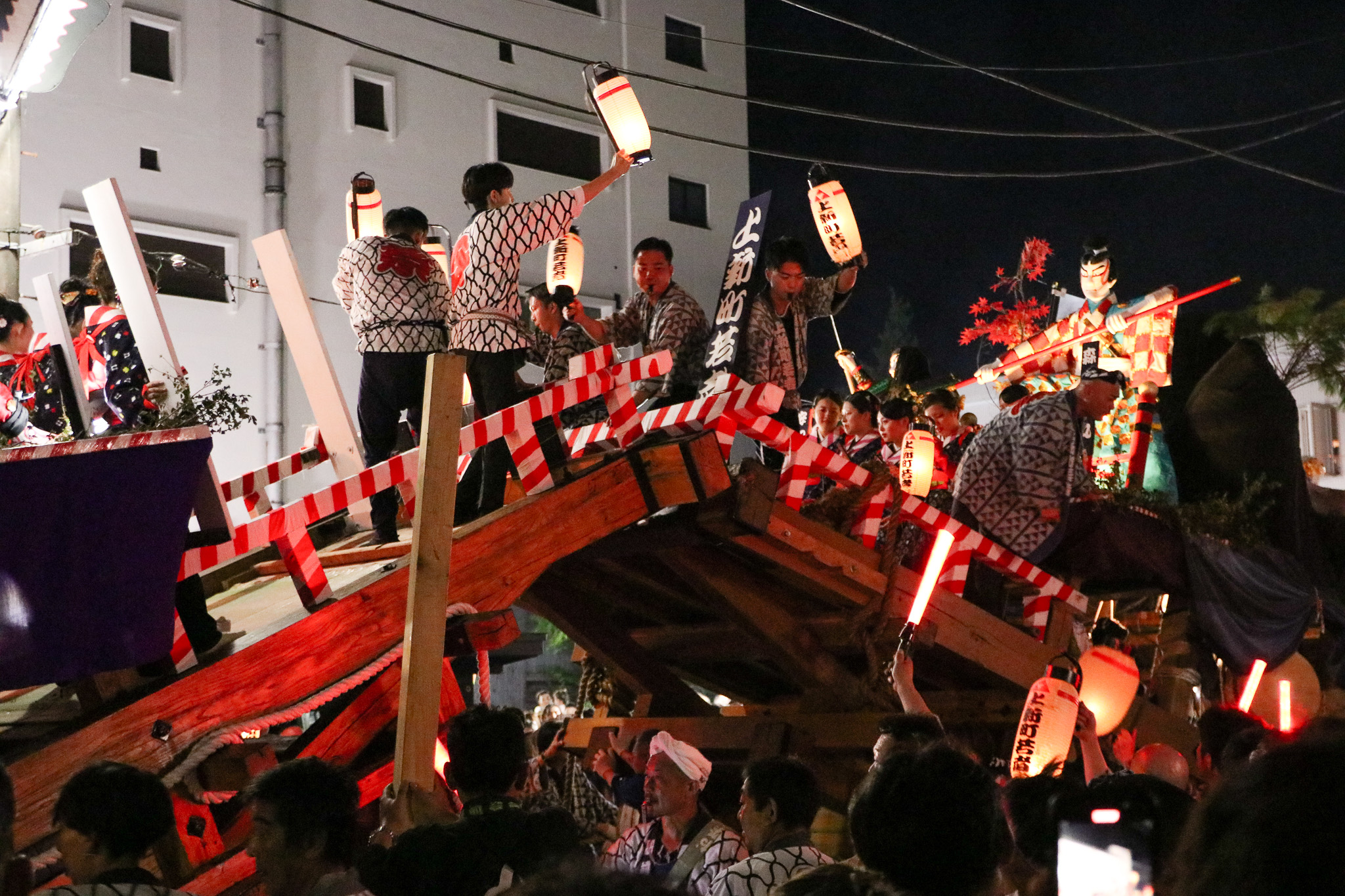 角館のお祭りの「やまぶっつけ」を見よ！激しく勇壮に夜通しぶつかり合う曳山が圧巻｜株式会社オマツリジャパン