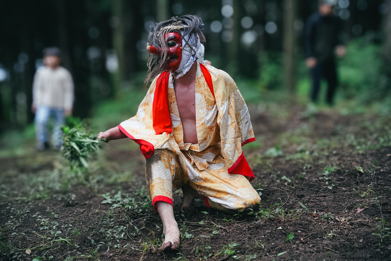 お船祭りの暴れ天狗、完全に子どものヒーローと化してしまう姿に反響「これが獣の呼吸！」