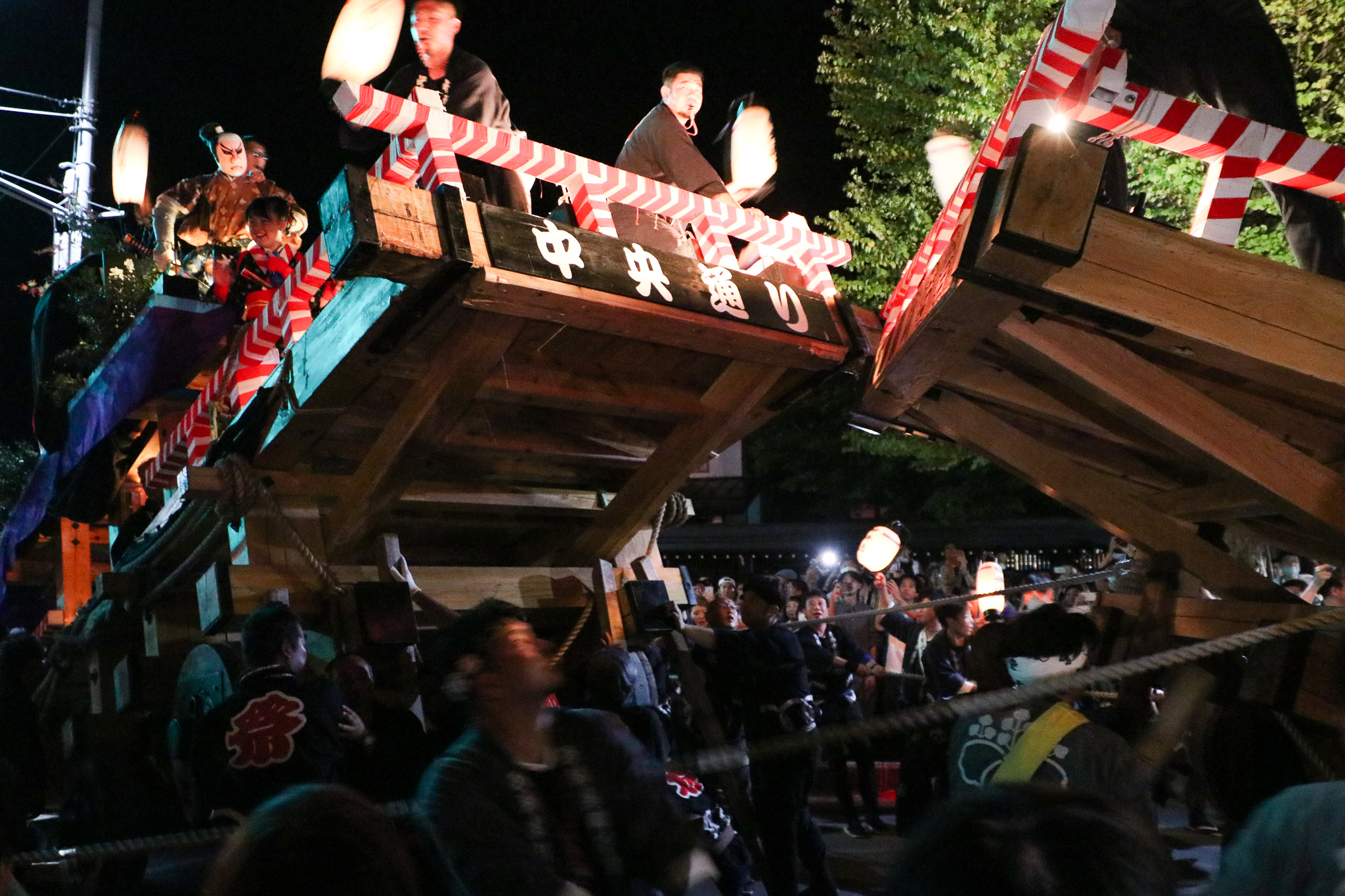 角館のお祭りの「やまぶっつけ」を見よ！激しく勇壮に夜通しぶつかり合う曳山が圧巻｜株式会社オマツリジャパン