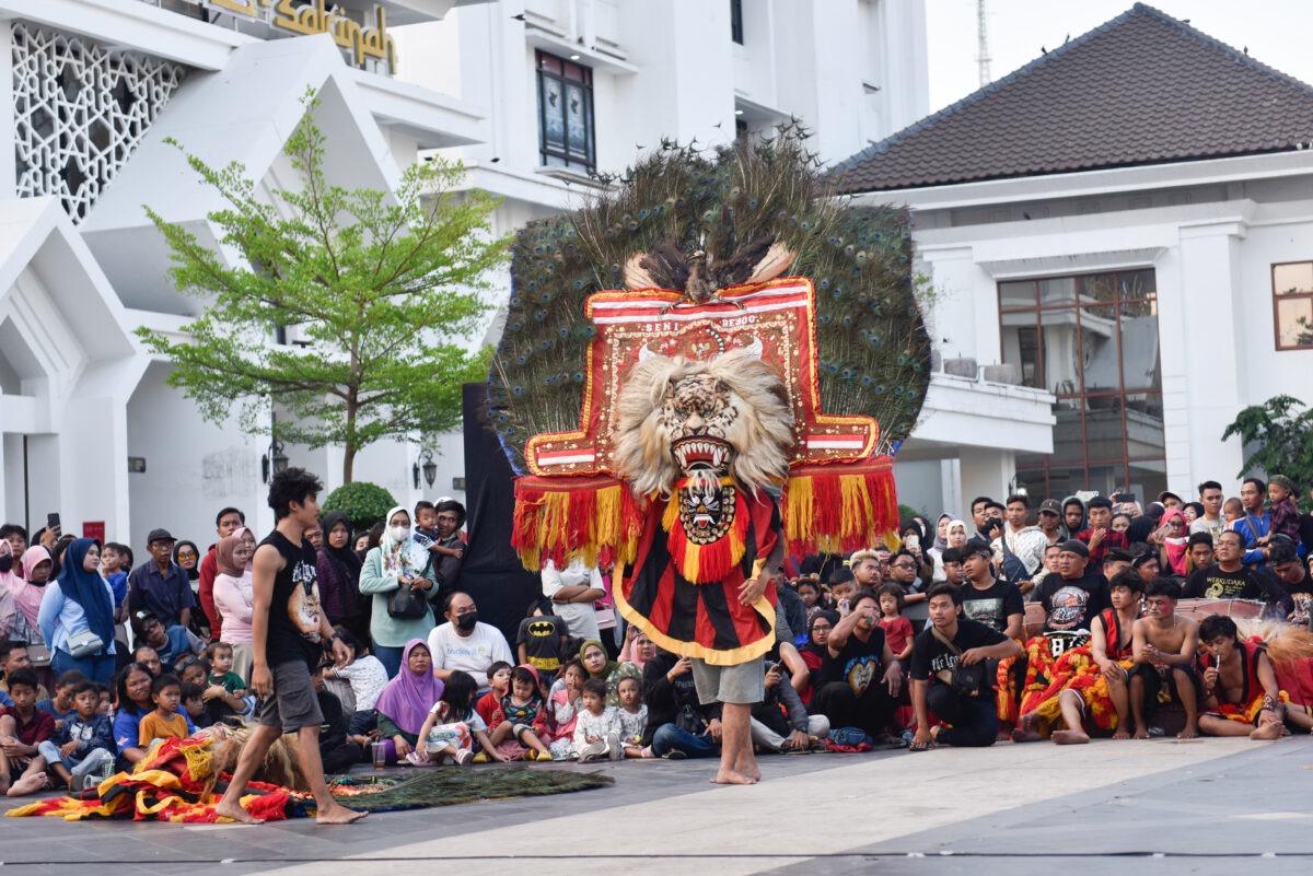インドネシアの獅子舞、日本と何が違う？バロン、レオグ、バロンサイ、他の奇祭も現地レポート！