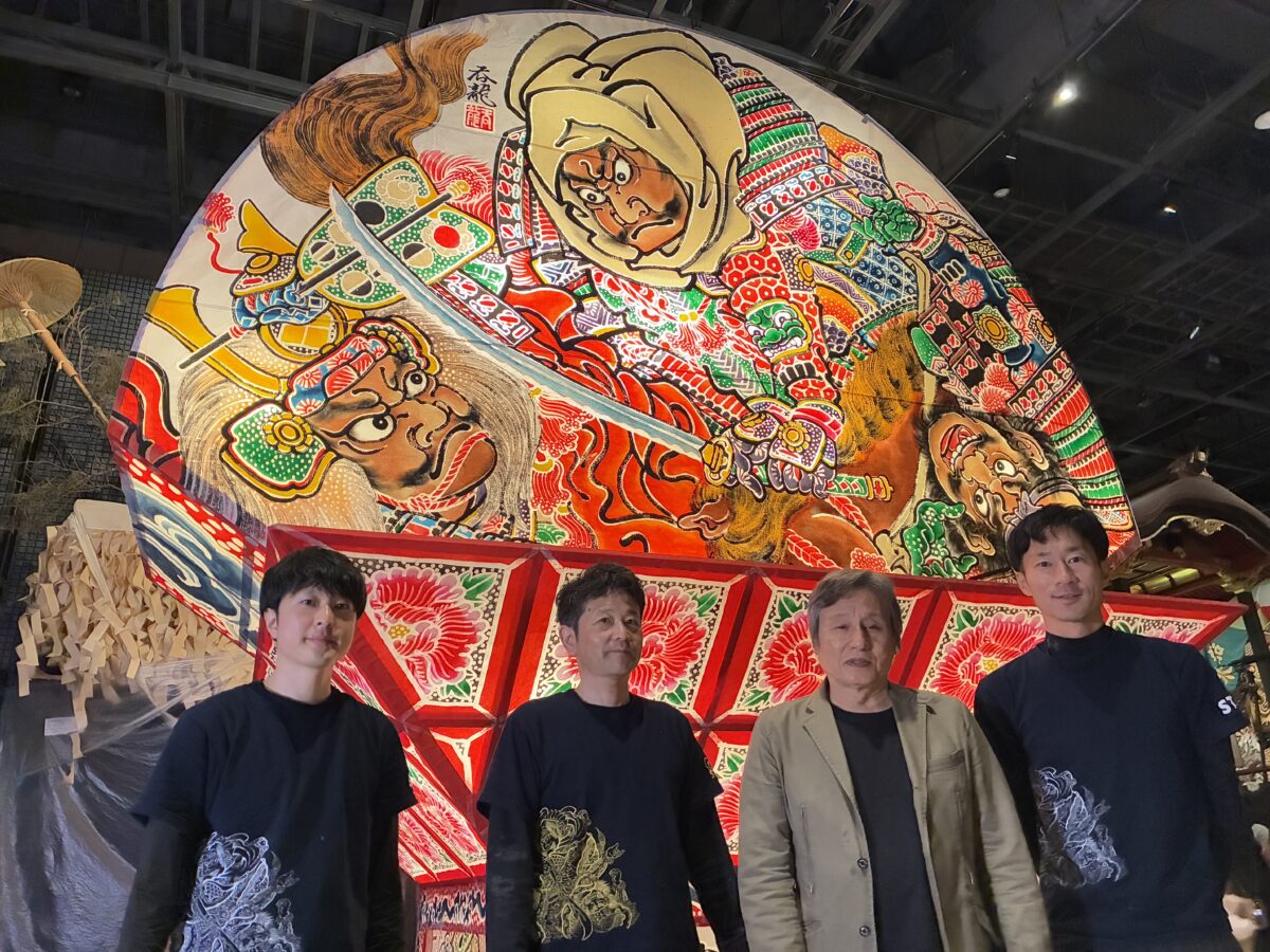 国立民族学博物館_ねぷた絵貼り替え