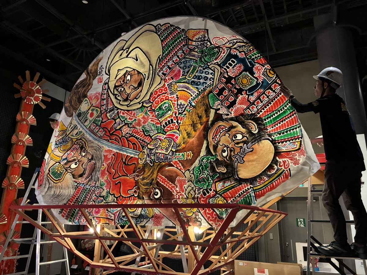 国立民族学博物館_弘前ねぷた貼り替え