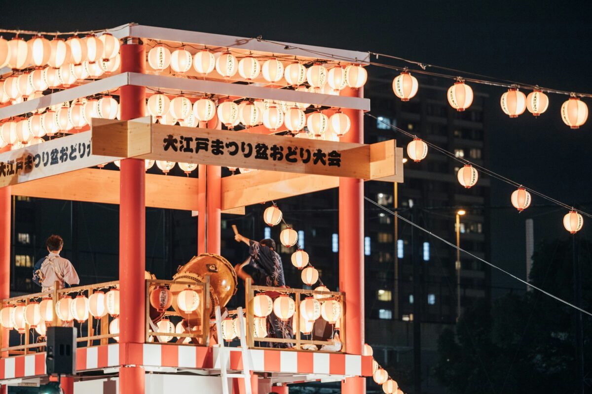 企業納涼祭・夏祭りイベント完全ガイド──社員と地域がつながる企画アイデアと事例集
