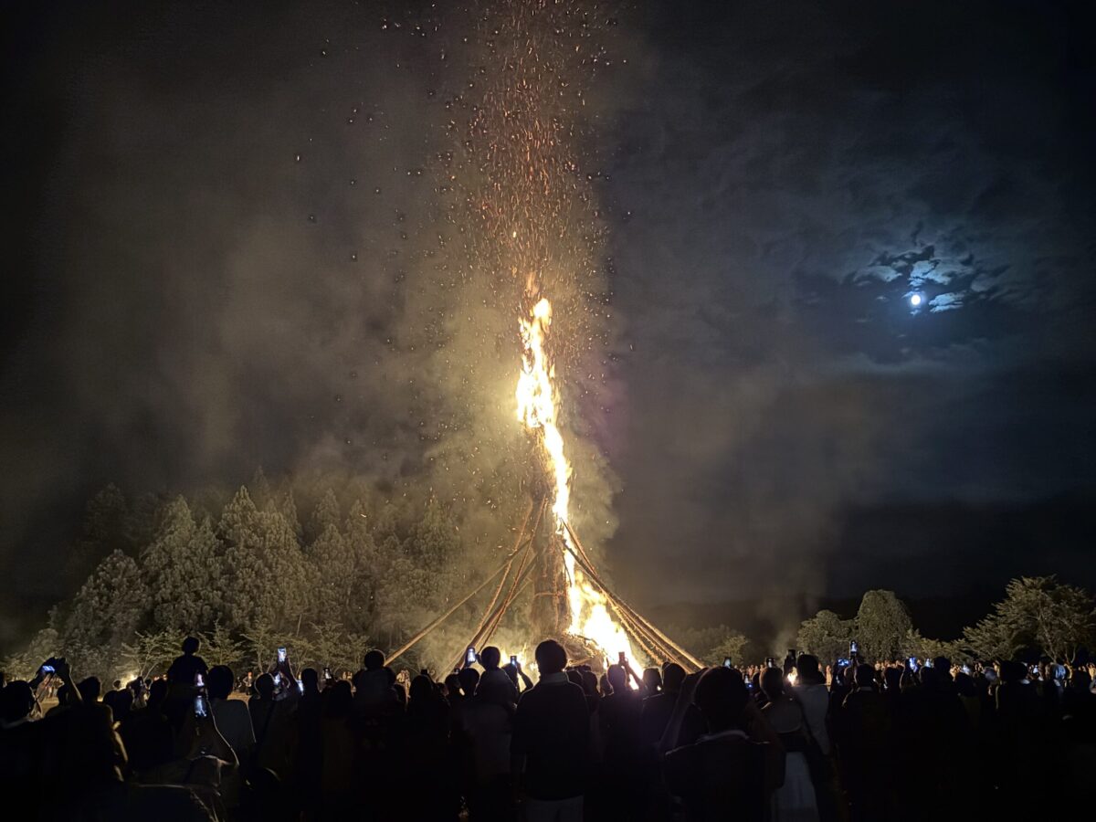 「ただいま」と帰る、能登の夏。「向田の火祭」向田の人々と若者が共に汗を流した2日間